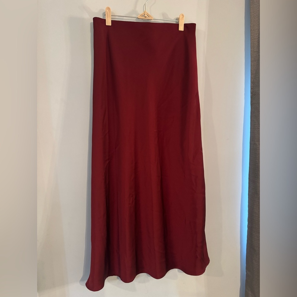 Elegant Silky Red Women's Skirt